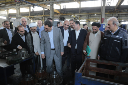 بازدید وزیر صمت و استاندار آذربایجانغربی از واحد تولیدی و صنعتی محورسازان چیچست بازدید وزیر صمت و استاندار آذربایجانغربی از واحد تولیدی و صنعتی محورسازان چیچست