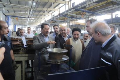 بازدید وزیر صمت و استاندار آذربایجانغربی از واحد تولیدی و صنعتی محورسازان چیچست بازدید وزیر صمت و استاندار آذربایجانغربی از واحد تولیدی و صنعتی محورسازان چیچست