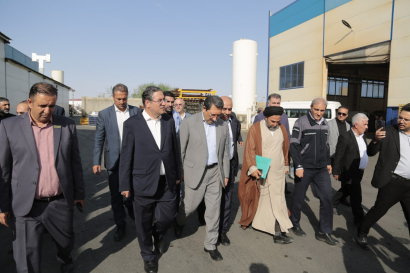 بازدید وزیر صمت و استاندار آذربایجانغربی از واحد تولیدی و صنعتی محورسازان چیچست بازدید وزیر صمت و استاندار آذربایجانغربی از واحد تولیدی و صنعتی محورسازان چیچست