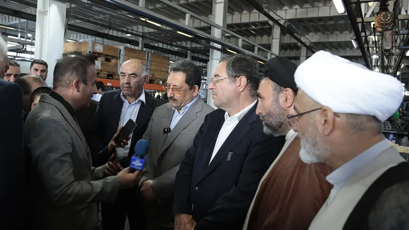 بازدید وزیر صمت و استاندار آذربایجان‌غربی از واحد تولیدی و صنعتی محورسازان چی‌چست